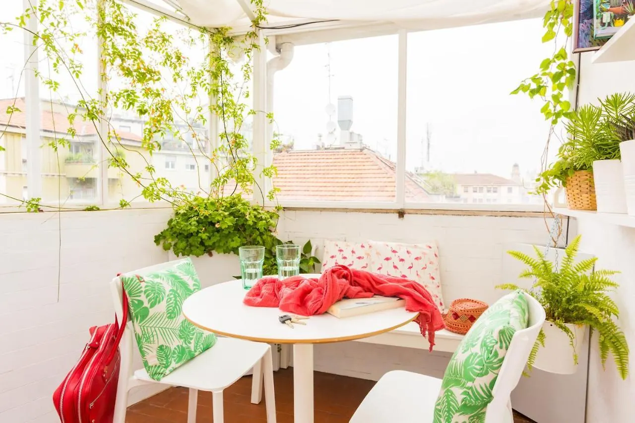 Apartment Duomo Views, Light, Jungle-Inspired Studio With Terrace Milan Italy